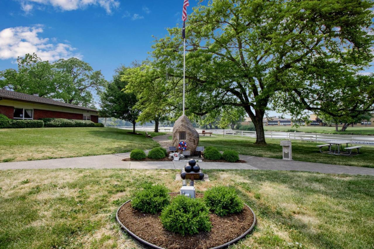 Webber Hotel Lyndonville ภายนอก รูปภาพ