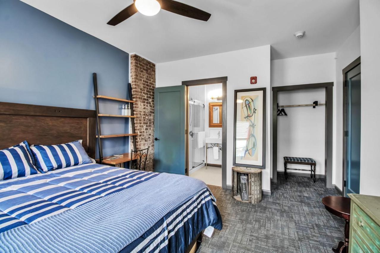 Webber Hotel Lyndonville ภายนอก รูปภาพ