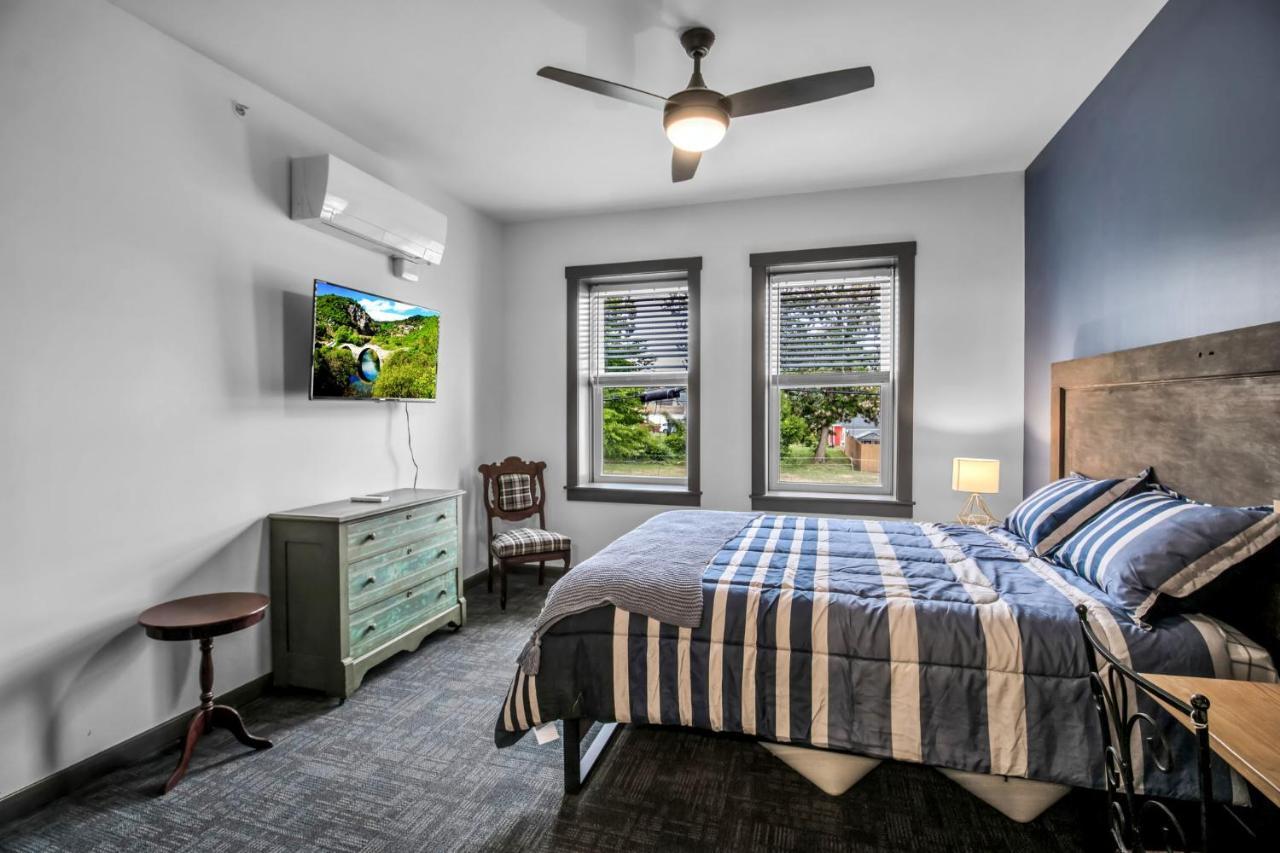 Webber Hotel Lyndonville ภายนอก รูปภาพ